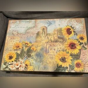 Keepsake box with magnetic closure, perfect for stationary, letters, etc.